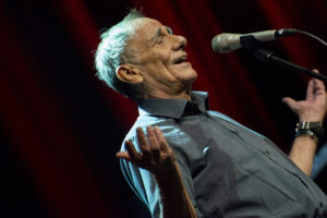 Roberto Vecchioni Teatro Brancaccio Roma ph Doralisa D'Urso (13)