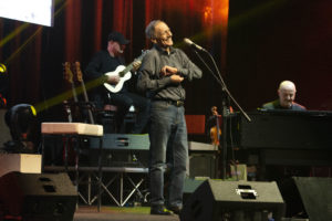 Roberto Vecchioni Teatro Brancaccio Roma ph Doralisa D'Urso (2)