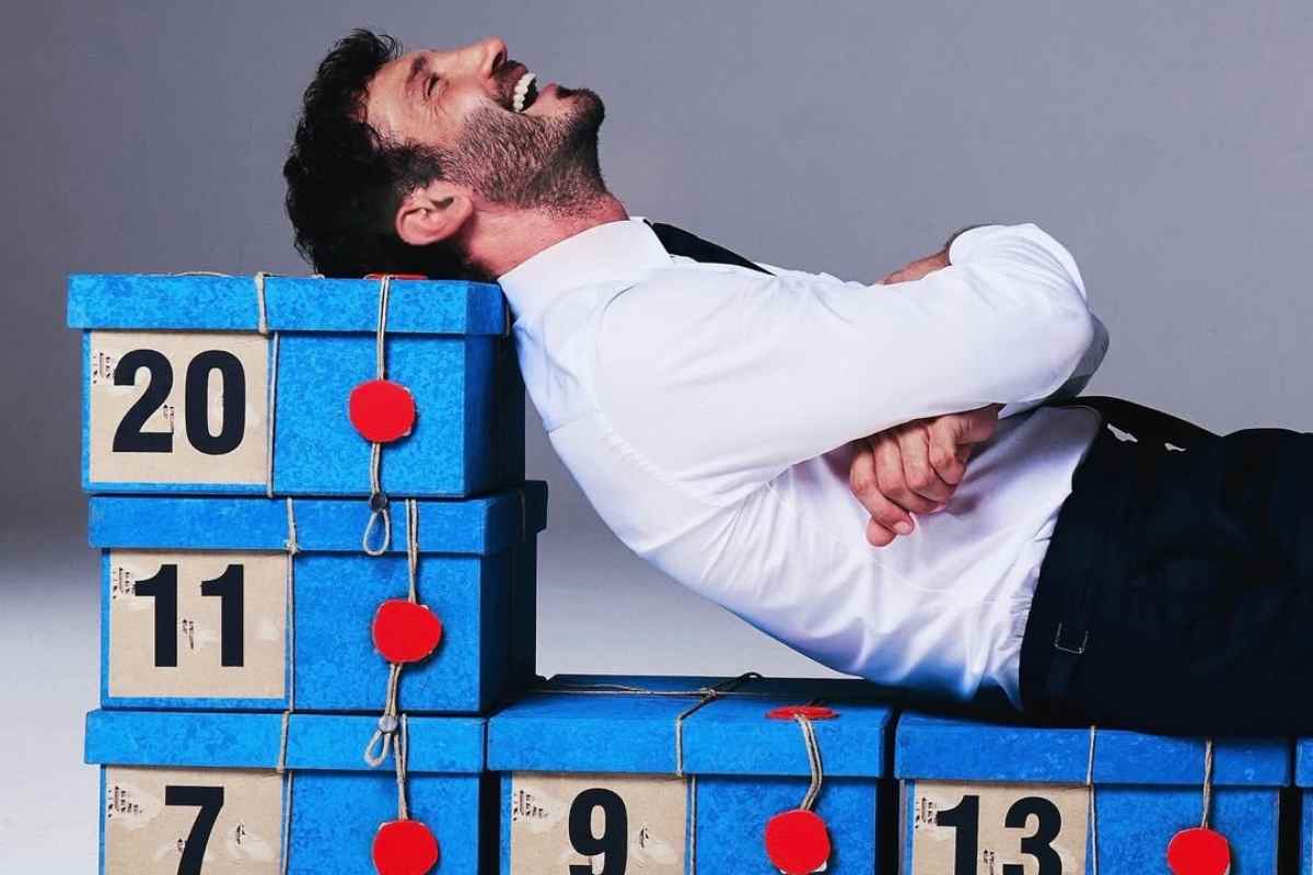 Stefano De Martico come educa Santiago