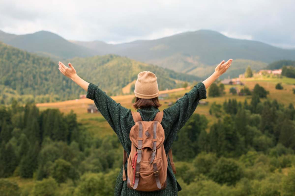 Ogni estate si ripete lo stesso schema: folle di persone si affollano sulle coste, munite di creme solari e costumi,