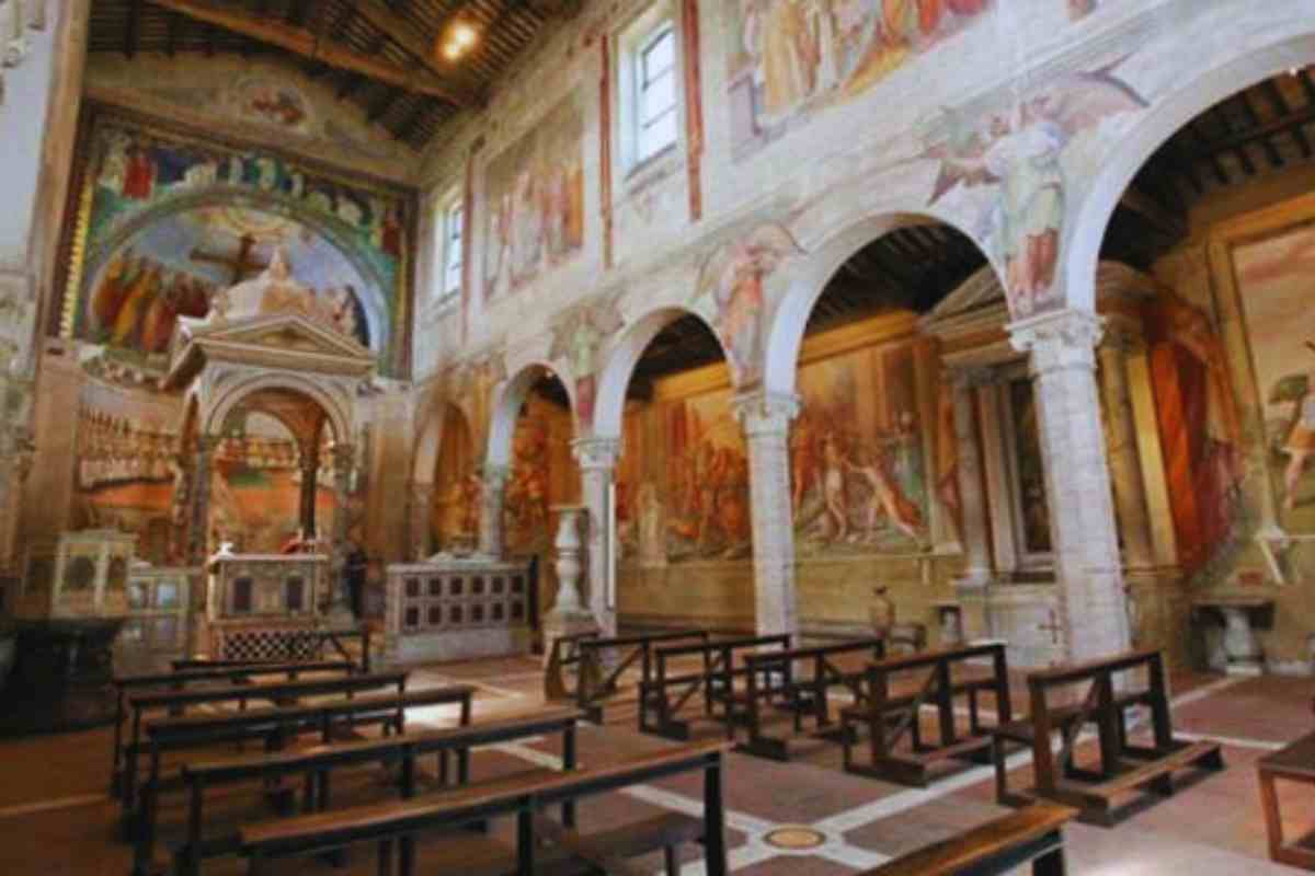 la bellissima chiesa dei santi nero e achilleo