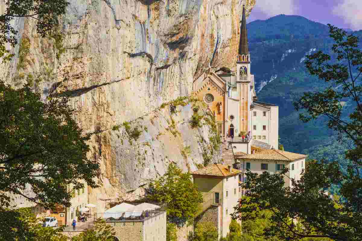come arrivare al santuario della Madonna della corona