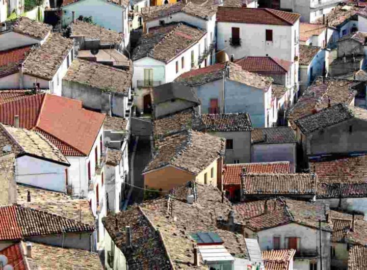 Borgo tra gli Appennini