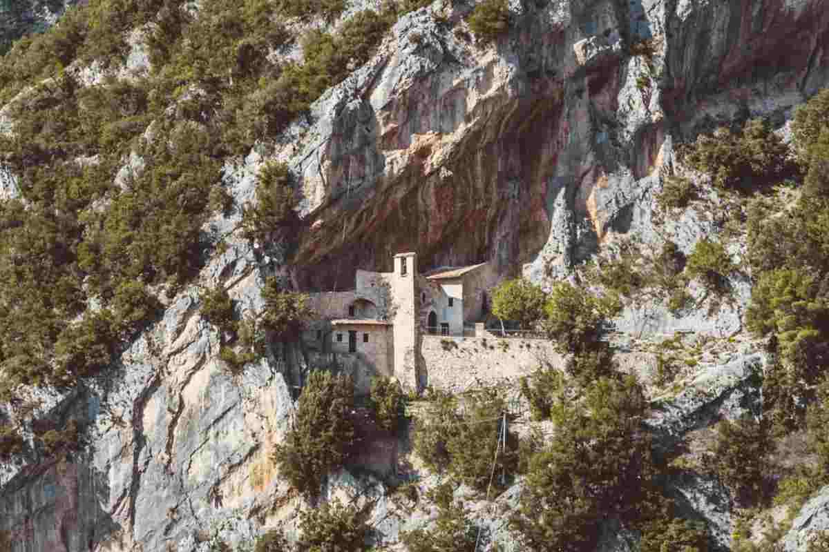 eremo bellissimo in italia