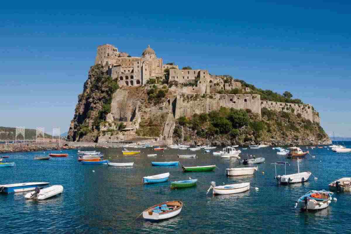 Non solo terme e mare, questa estate vai alla scoperta dell'isola verde d'Italia