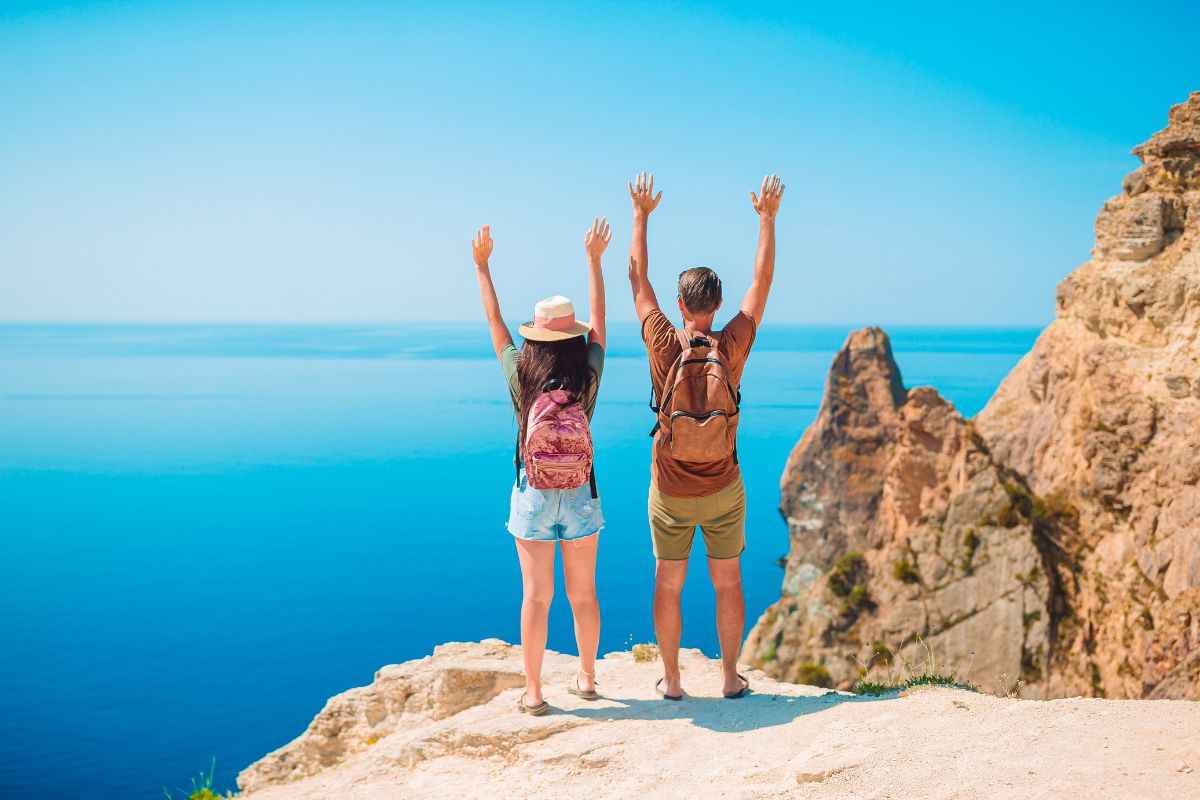 estate 2025, italiani fuggono e cercano mete tranquille e a contatto con la natura