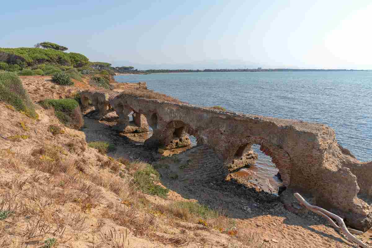spiaggia torre astura, è libera ed è bellissima