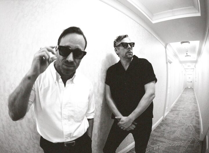The Black Keys promuovono il nuovo album No Rain, No Flowers con un sound ispirato ai DJ set Record Hangs