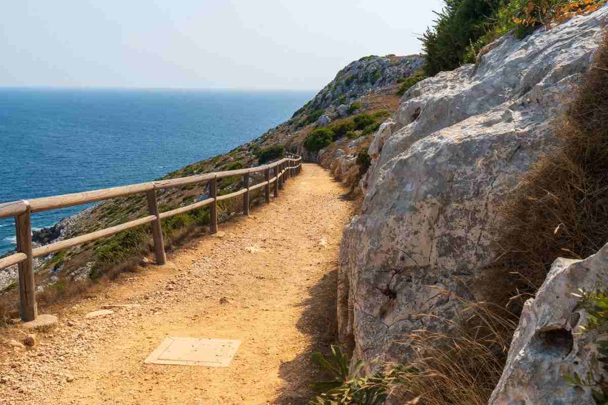 scopri la bellezza di punta palascia in puglia
